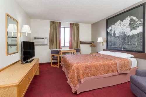 Super 8 by Wyndham Grand Junction Colorado - image 11