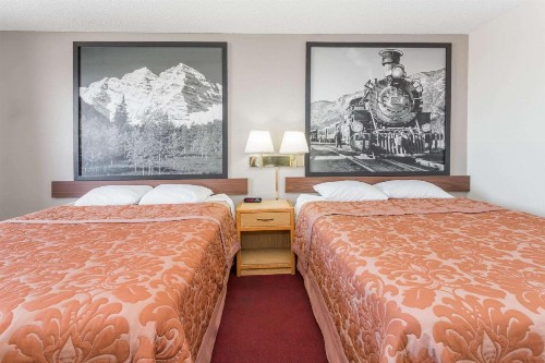 Super 8 by Wyndham Grand Junction Colorado - image 2
