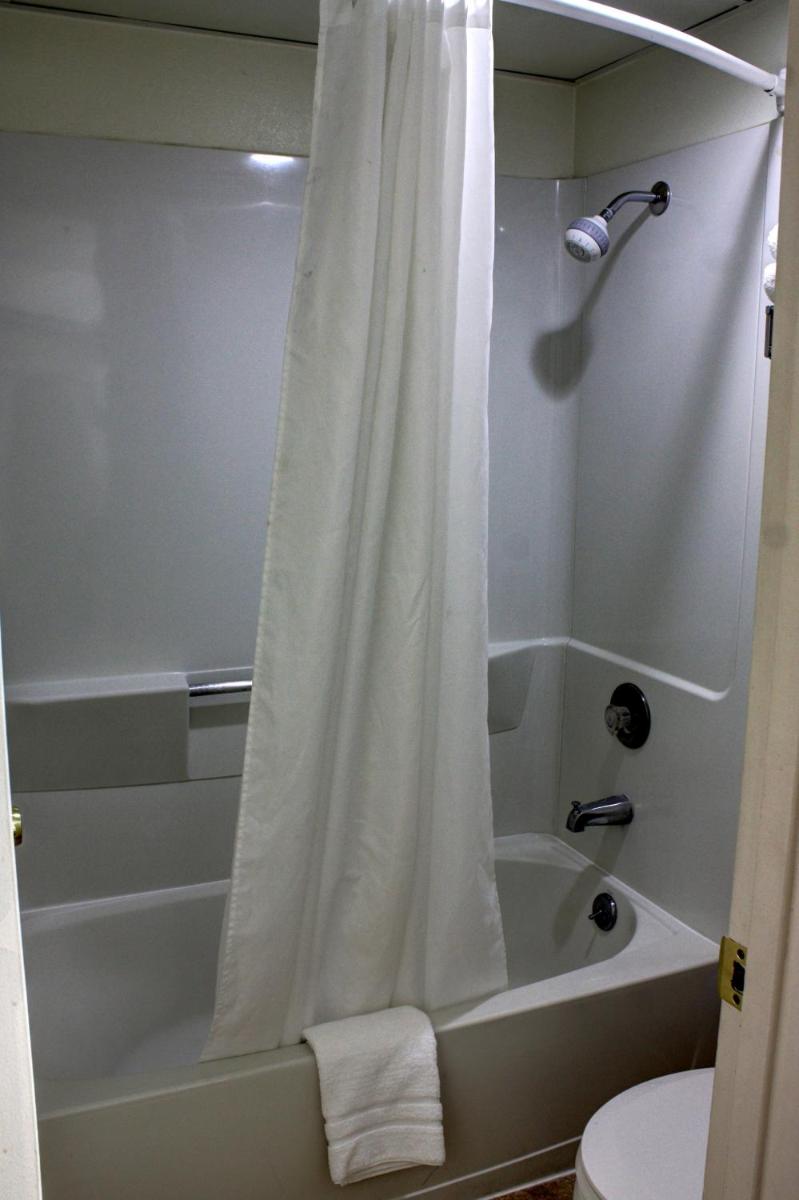 Americas Best Value Inn-Grand Junction - image 4