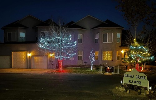 Castle Creek Manor - image 2
