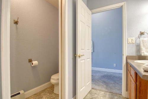 Castle Creek Manor - image 25
