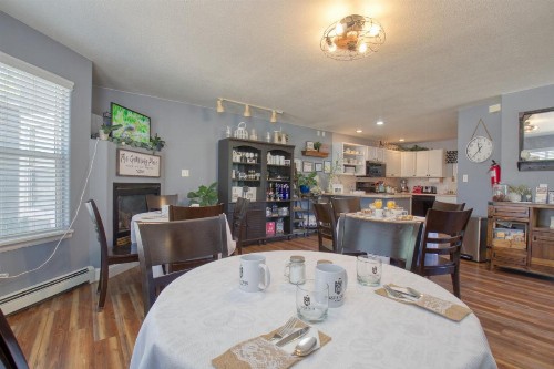 Castle Creek Manor - image 36
