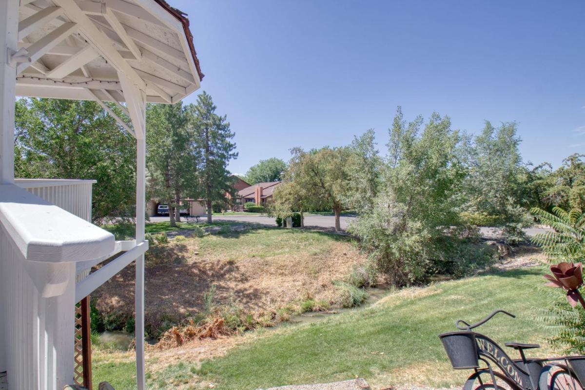 Castle Creek Manor - image 5
