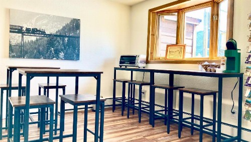 Americas Best Value Inn - Bighorn Lodge - image 12
