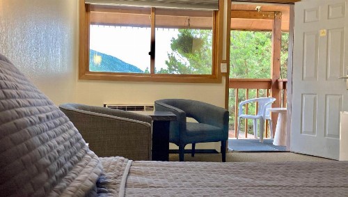 Americas Best Value Inn - Bighorn Lodge - image 25