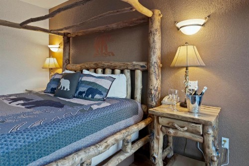 Gateway Inn - image 10