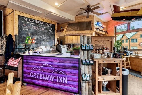 Gateway Inn - image 15