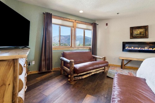 Gateway Inn - image 40