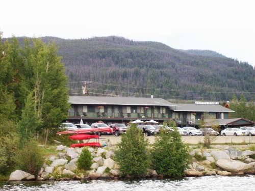 Western Riviera Lodging - image 26