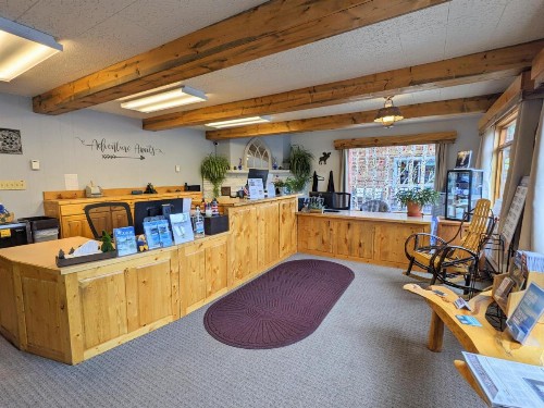 Western Riviera Lodging - image 5