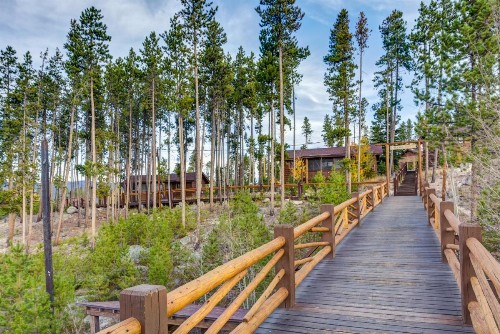 Grand Lake Lodge - image 26
