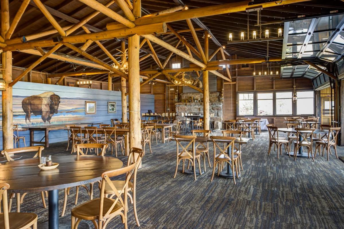 Grand Lake Lodge - image 4