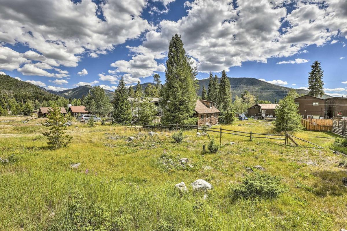 Historic Downtown Cabin - Walk to Grand Lake! - image 4