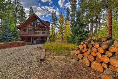Cozy Grand Lake Home with Game Room and Fire Pit! - image 11
