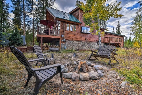 Cozy Grand Lake Home with Game Room and Fire Pit! - image 9