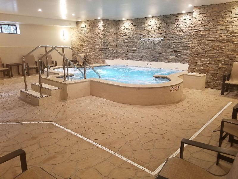 Best Western Plus Superior Inn & Suites - image 5