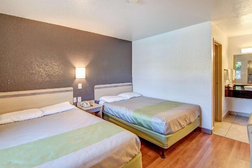 Studio 6-Grand Prairie TX - image 11
