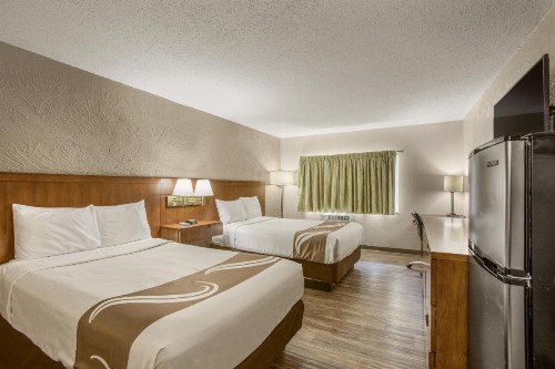 Rodeway Inn - image 34