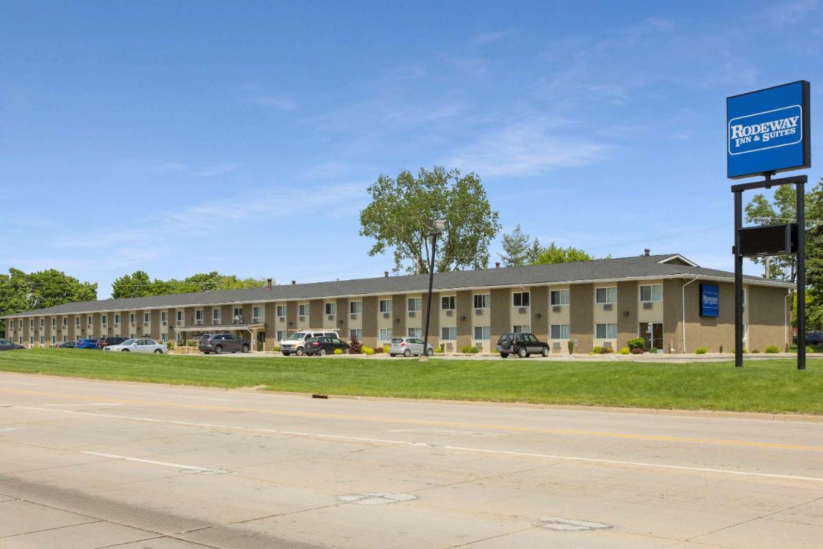 Rodeway Inn - image 4