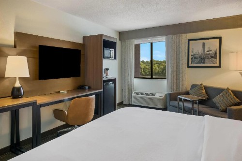 Radisson Hotel Grand Rapids Riverfront - image 21