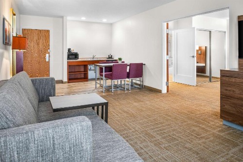 Hampton Inn Grand Rapids/North - image 23