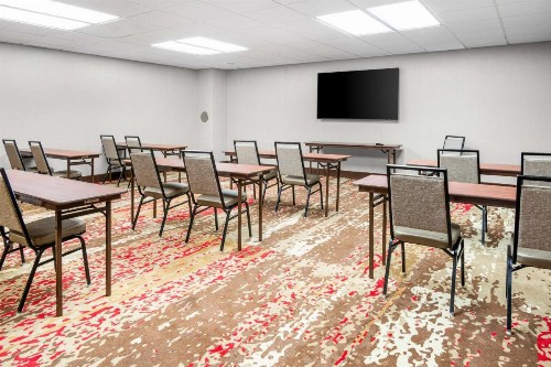Hampton Inn Grand Rapids/North - image 30
