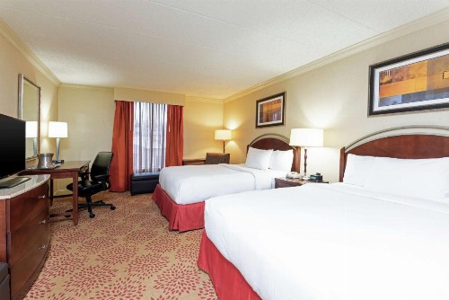 DoubleTree by Hilton Grand Rapids-Airport - image 17