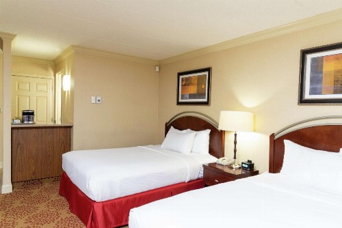 DoubleTree by Hilton Grand Rapids-Airport - image 34