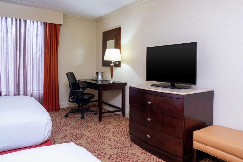 DoubleTree by Hilton Grand Rapids-Airport - image 39