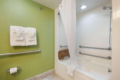 Sleep Inn & Suites - image 21