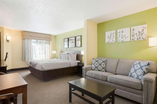 Sleep Inn & Suites - image 27