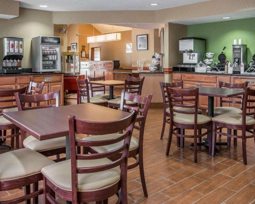 Sleep Inn & Suites - image 35