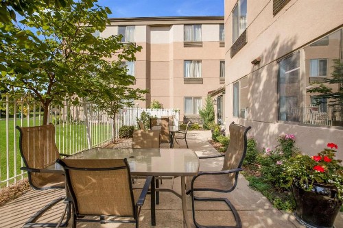 Sleep Inn & Suites - image 36
