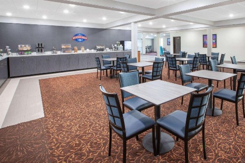 Baymont by Wyndham Grand Rapids Near Downtown - image 6
