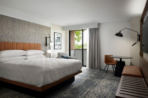 Plaza Grand Rapids Airport Hotel & Conference Center - image 19