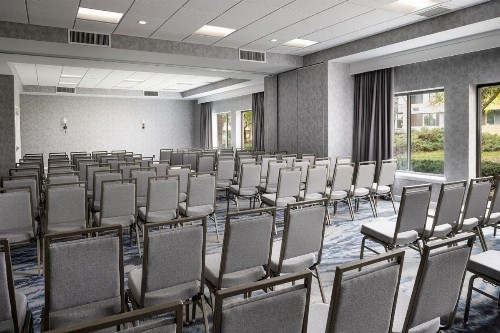 Plaza Grand Rapids Airport Hotel & Conference Center - image 25