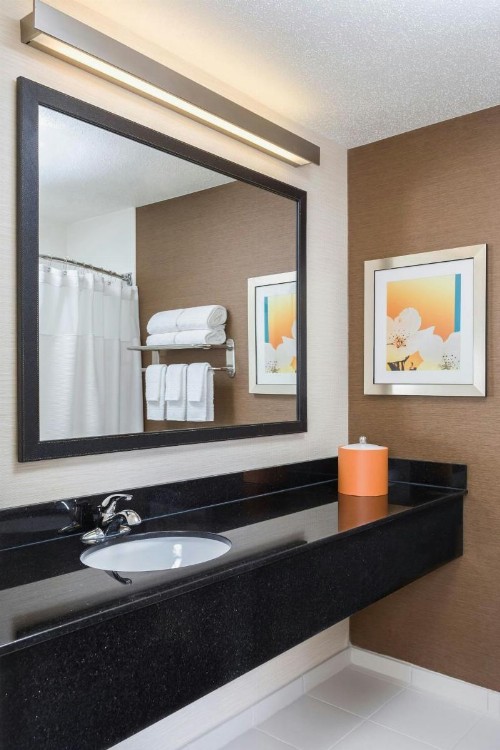 Fairfield Inn & Suites Grand Rapids - image 18