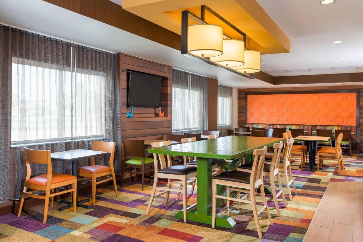 Fairfield Inn & Suites Grand Rapids - image 4
