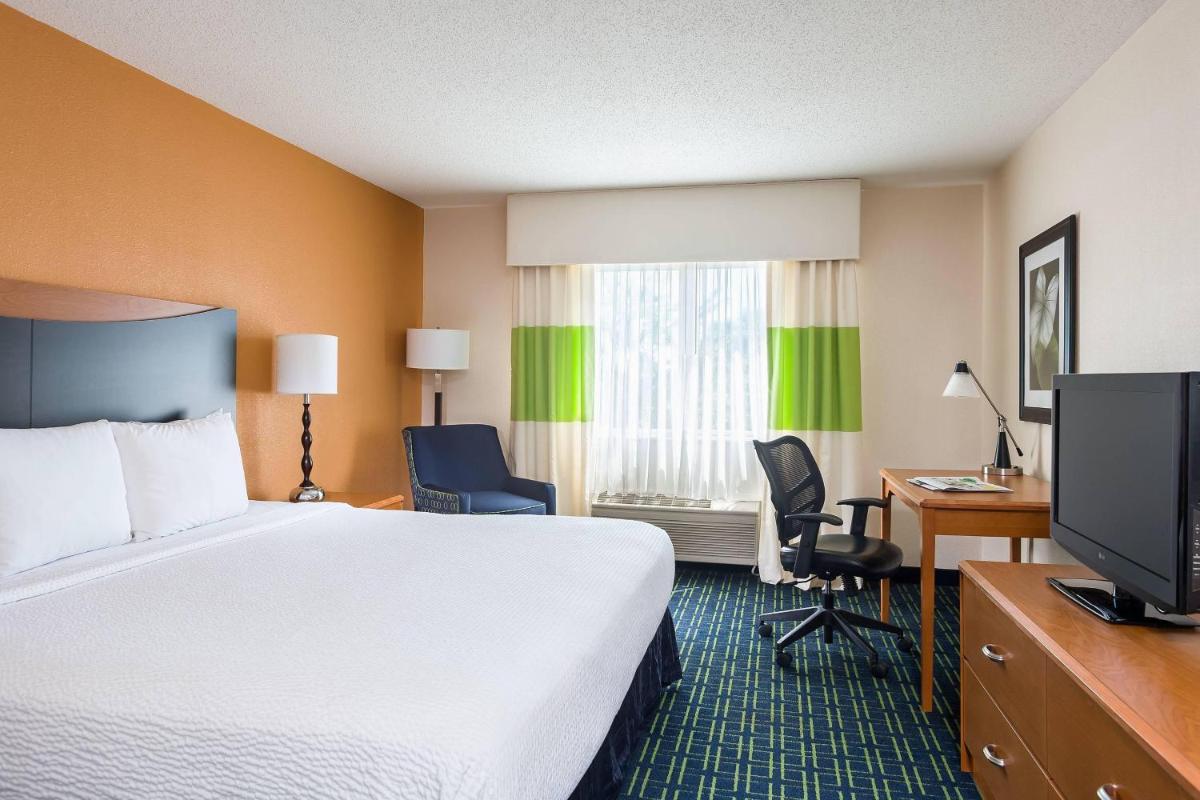 Fairfield Inn & Suites Grand Rapids - image 5