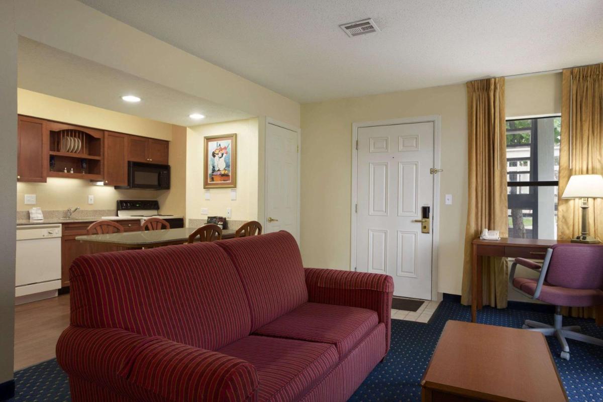 Hawthorn Suites by Wyndham Grand Rapids MI - image 7