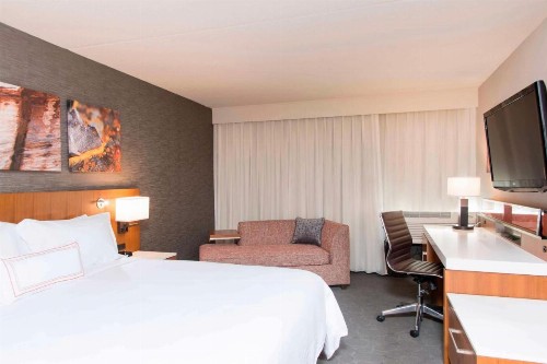 Delta Hotels by Marriott Grand Rapids Airport - image 20
