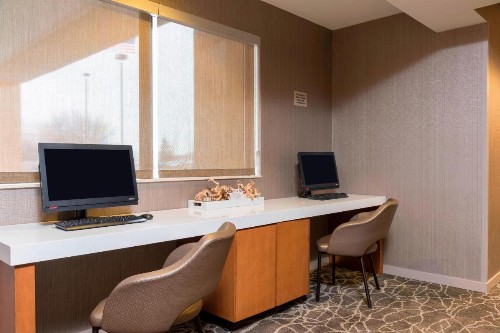 SpringHill Suites Grand Rapids North - image 2