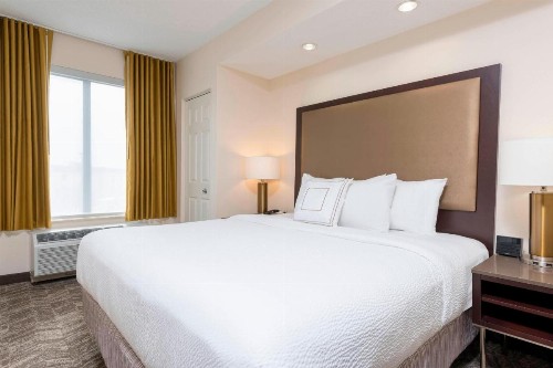 SpringHill Suites Grand Rapids North - image 22