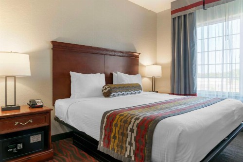 Best Western Executive Inn & Suites - image 18