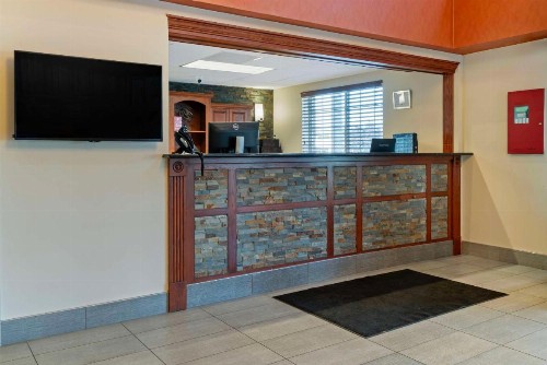 Best Western Executive Inn & Suites - image 6