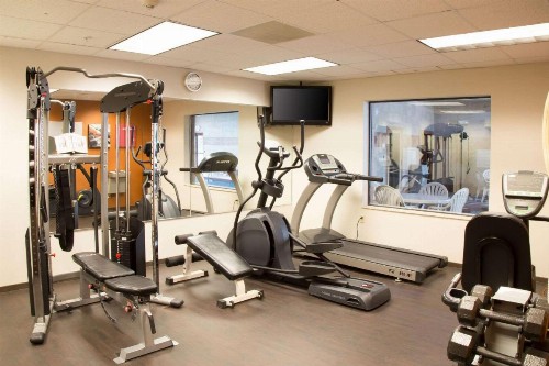 Comfort Suites Grand Rapids South - image 31
