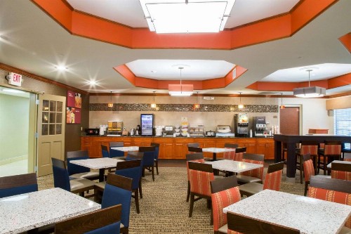 Comfort Suites Grand Rapids South - image 39