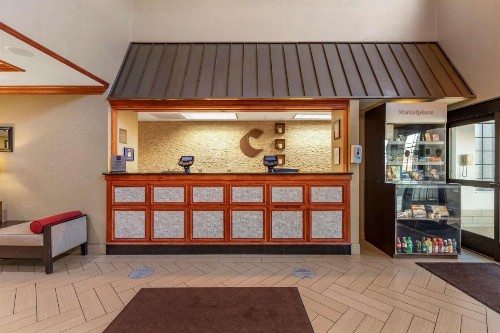 Comfort Suites Grand Rapids South - image 4