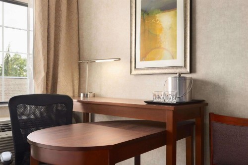 Wyndham Garden Grand Rapids Airport - image 21