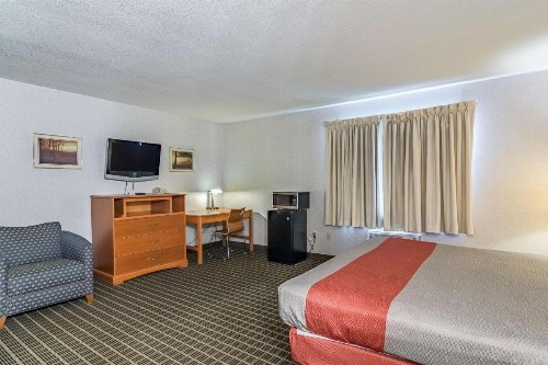 Motel 6-Grand Rapids MI - Northeast - image 12